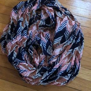 Gap infinity scarf with blues, reds and tans
